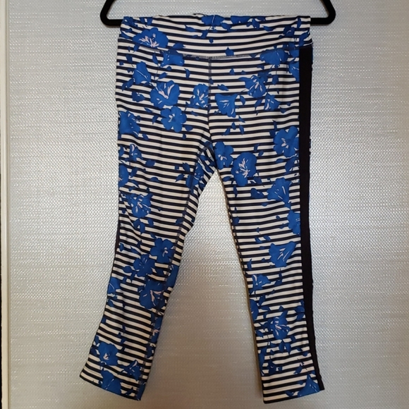 kate spade Pants - NWOT Kate Spade hibiscus leggings